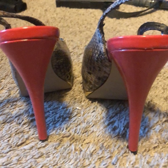 Rock Republic 4’ heels are excellent condition minor scuffs on outside soul - Picture 4 of 6